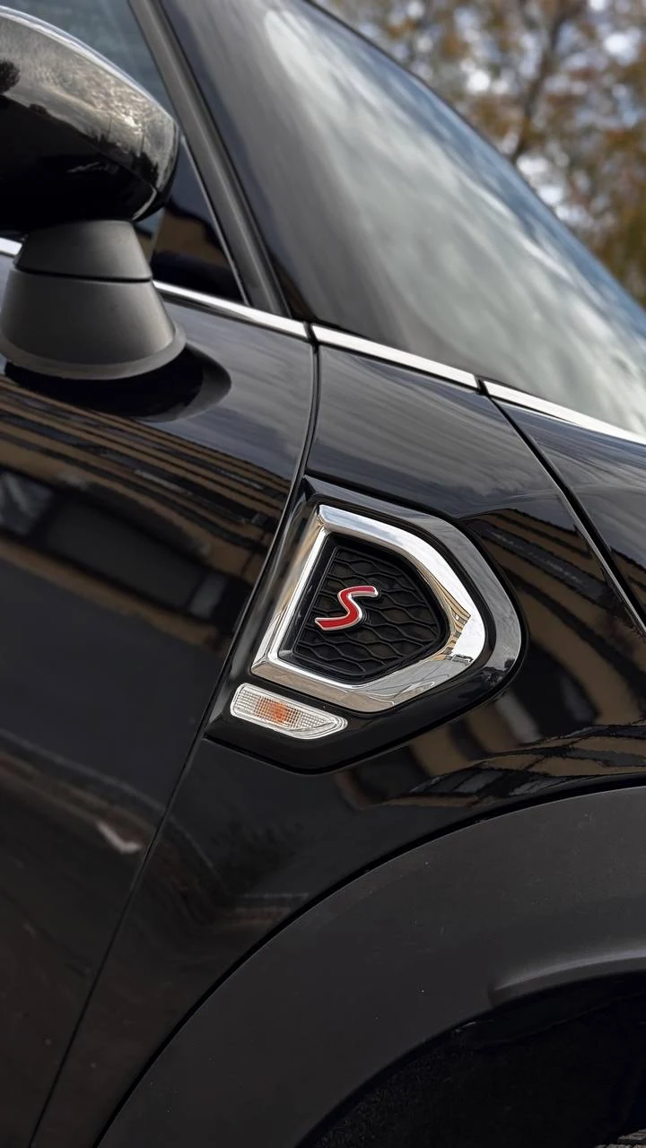 Крыло и зеркало MINI Countryman после работ