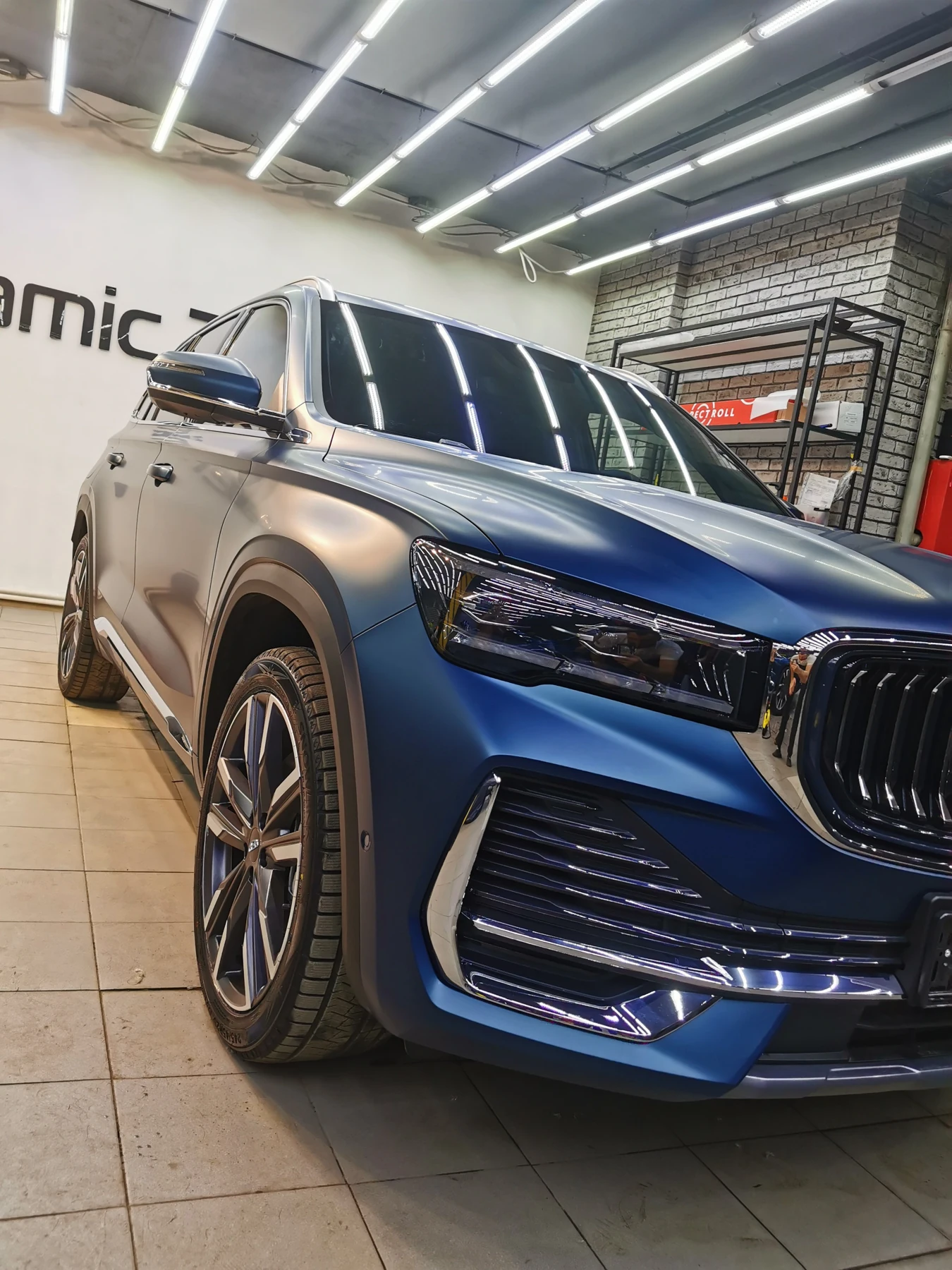 Общий вид готового автомобиля — отправная точка для осмотра · фотоархив JustWrap.